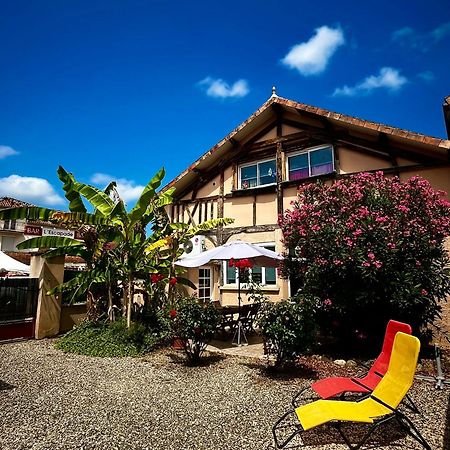 Meuble 3 Etoiles Dans Un Petit Village Du Gers Villecomtal-Sur-Arros Exteriér fotografie