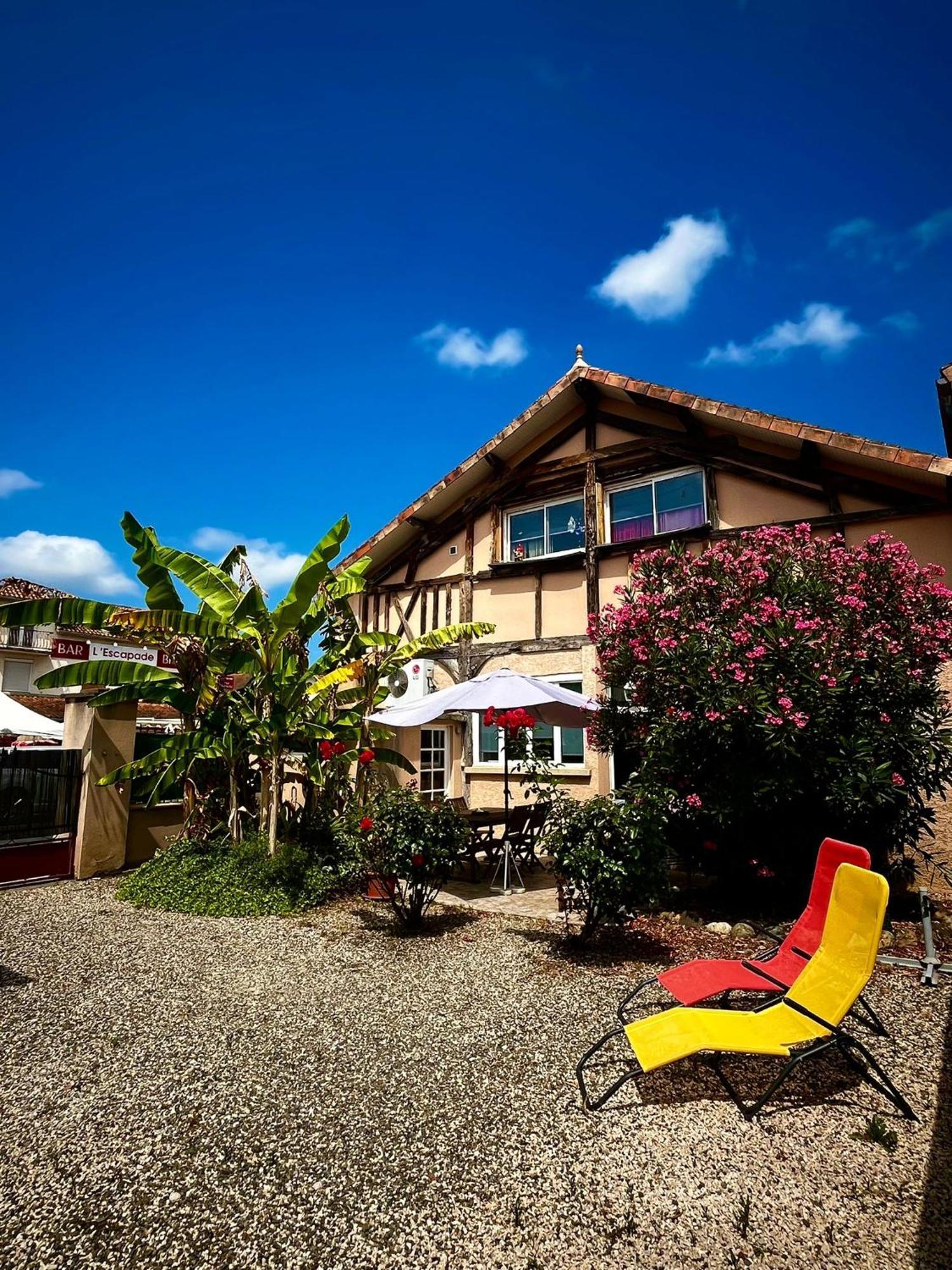 Meuble 3 Etoiles Dans Un Petit Village Du Gers Villecomtal-Sur-Arros Exteriér fotografie